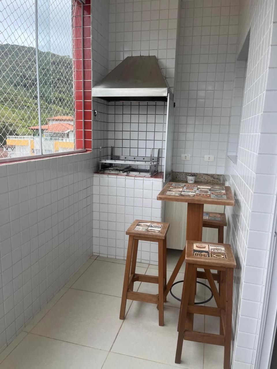 Apartamento Toninhas - Rubi Apto 408 Ubatuba